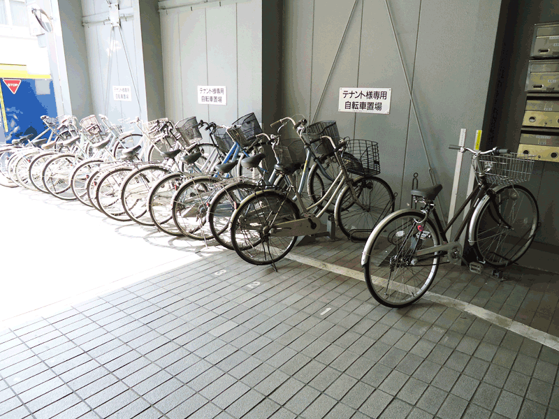 自転車置き場
 